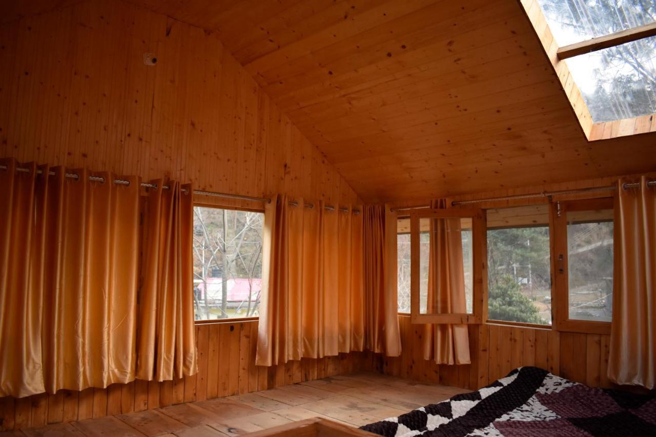 Moksha - By The River Vila Jibhi Exterior foto